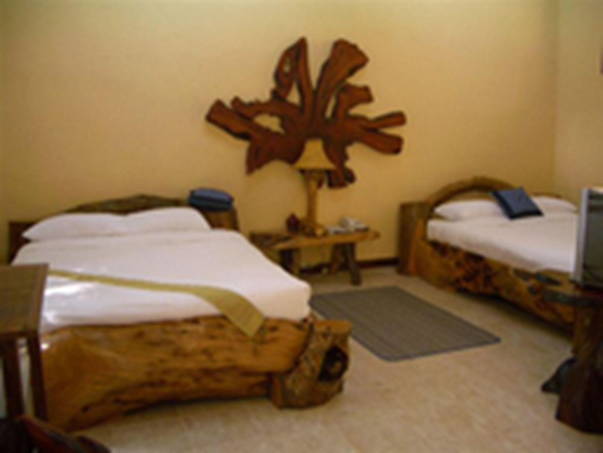 Momchailai Forest Retreat Канчанабури Екстериор снимка