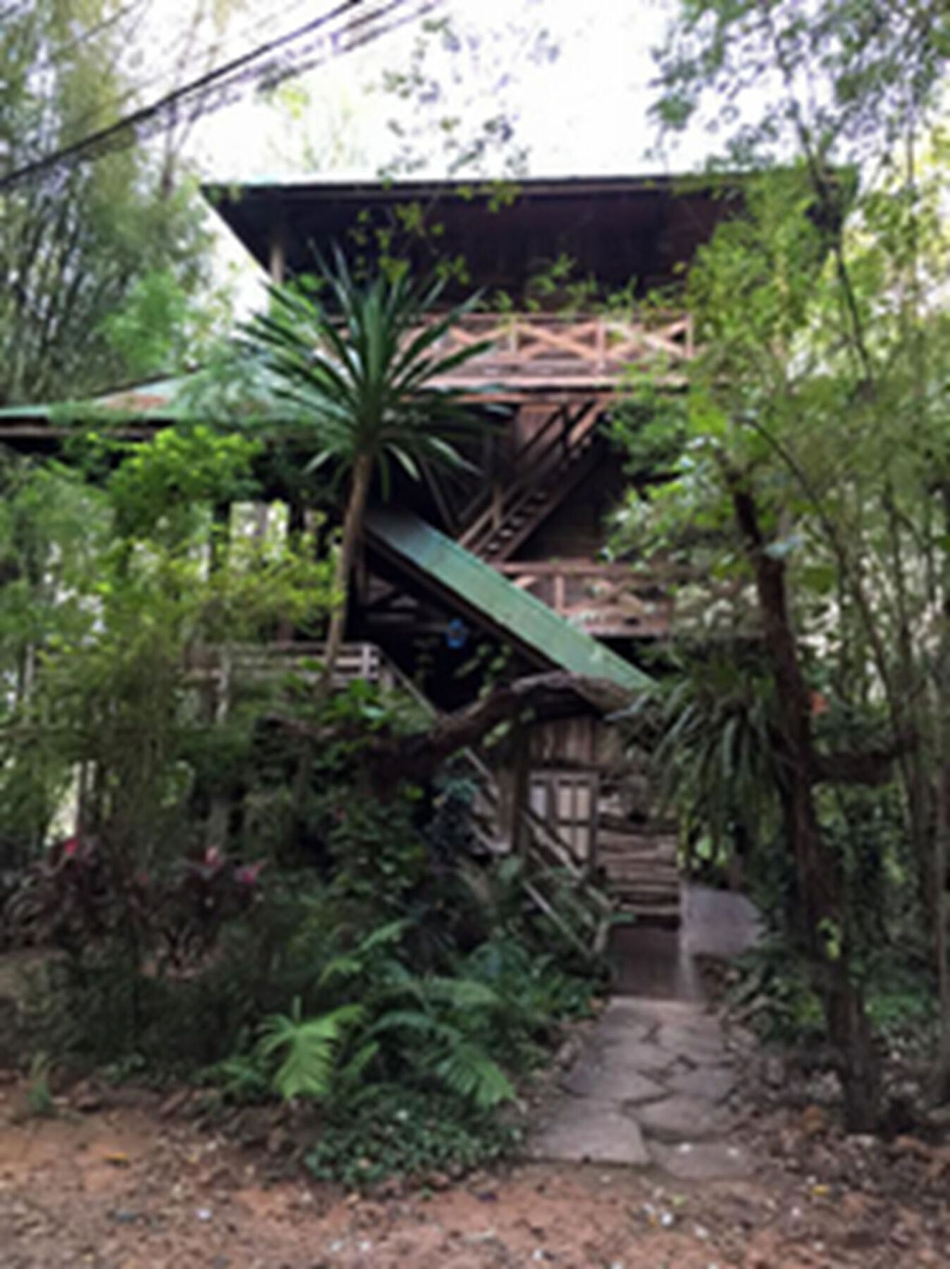 Momchailai Forest Retreat Канчанабури Екстериор снимка